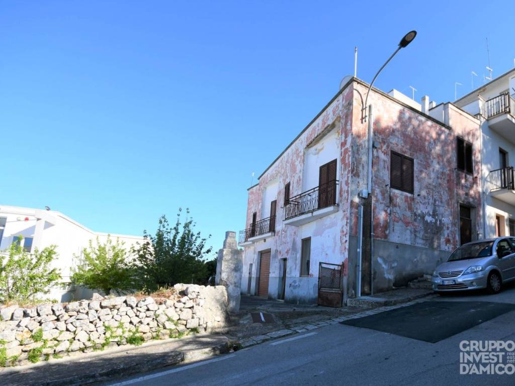 casa indipendente in vendita a Cisternino