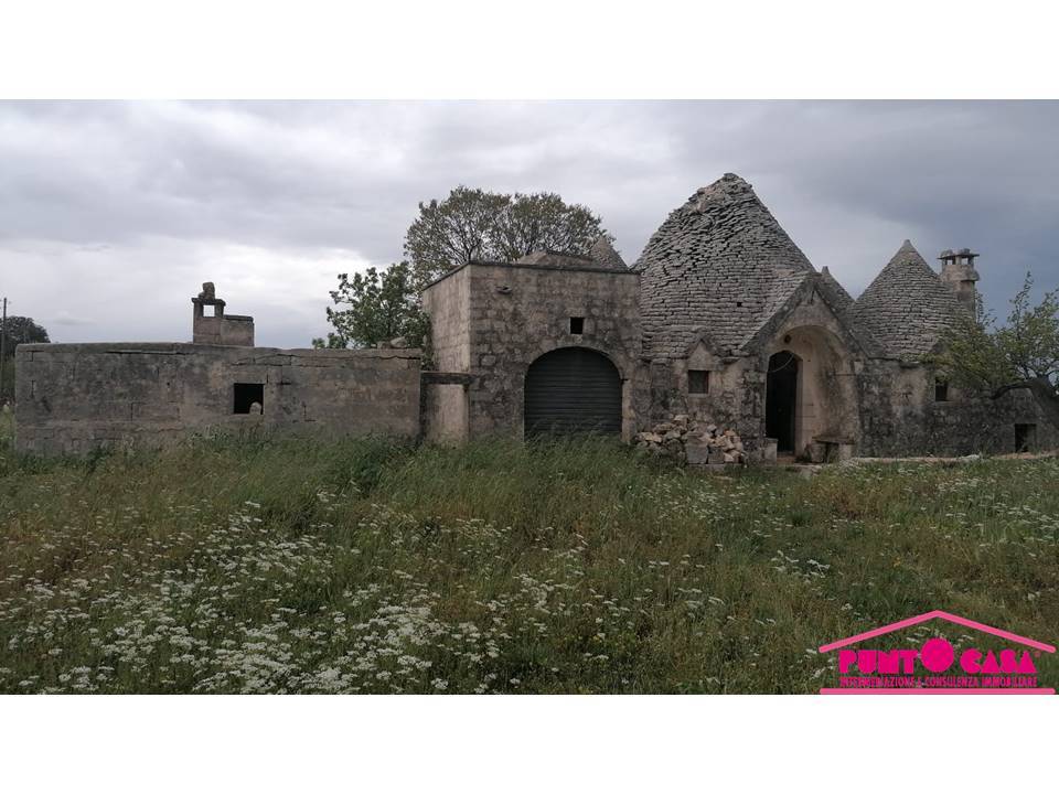 casa indipendente in vendita a Cisternino