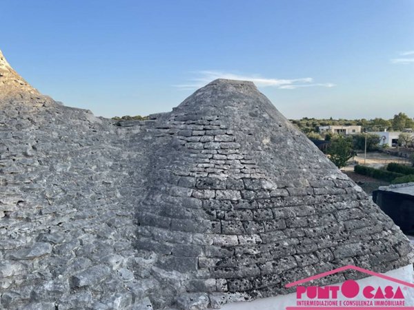casa indipendente in vendita a Cisternino