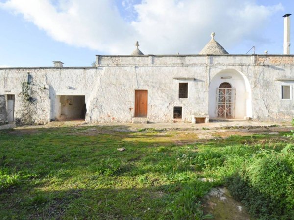 casa indipendente in vendita a Cisternino