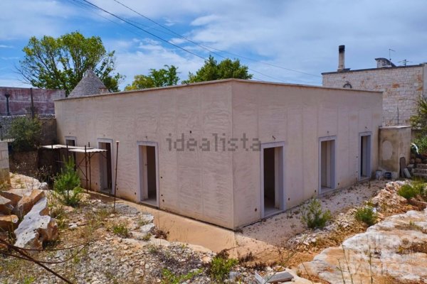 casa indipendente in vendita a Cisternino