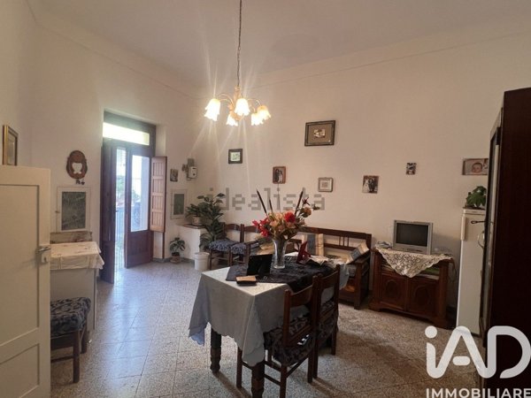 casa indipendente in vendita a Cisternino in zona Casalini
