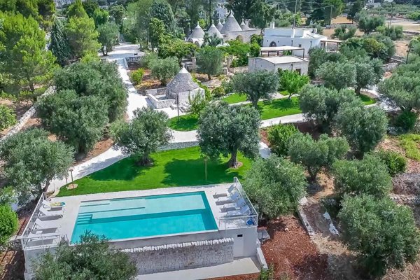 intera palazzina in vendita a Cisternino