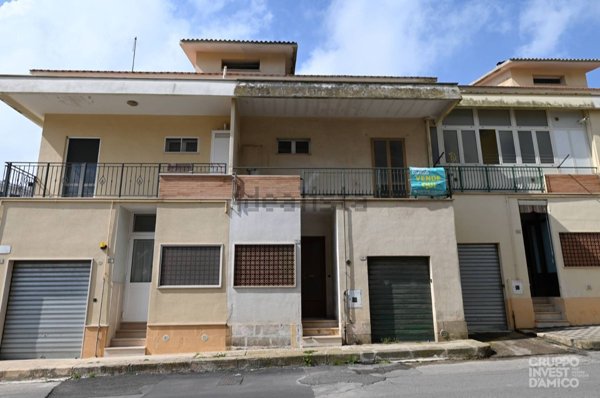 casa indipendente in vendita a Cisternino