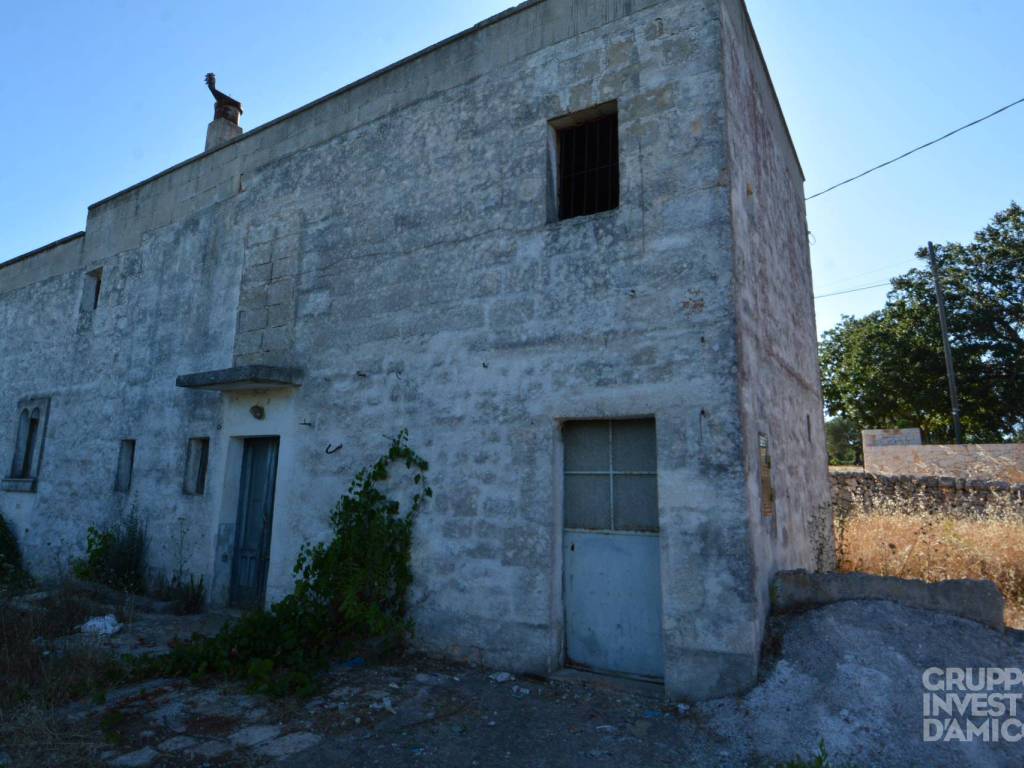 casa indipendente in vendita a Cisternino
