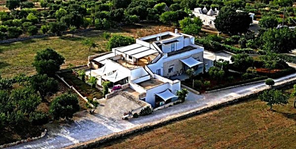 casa indipendente in vendita a Cisternino