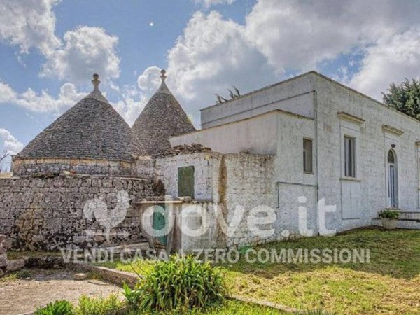 casa indipendente in vendita a Cisternino