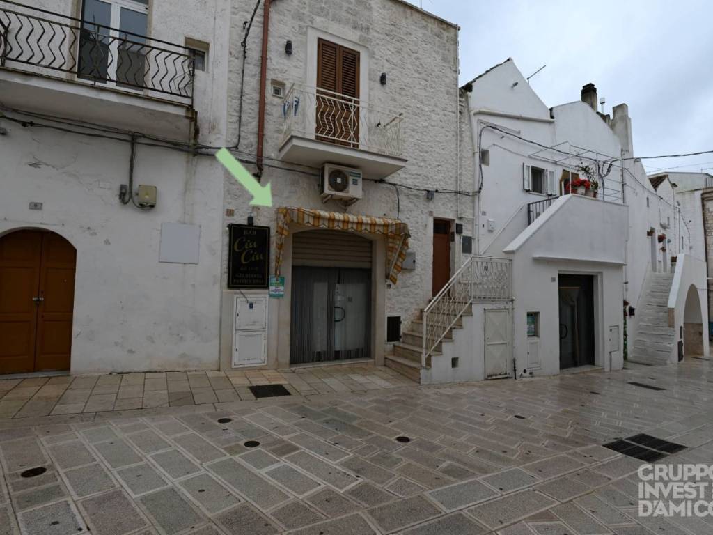 negozio in vendita a Cisternino