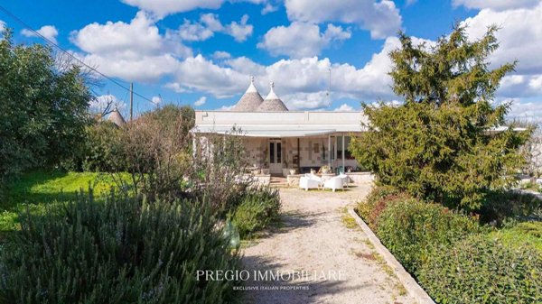 casa indipendente in vendita a Cisternino