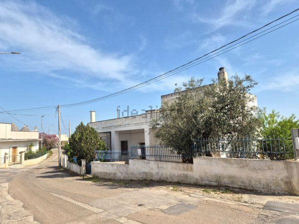 appartamento in vendita a Cisternino in zona Caranna