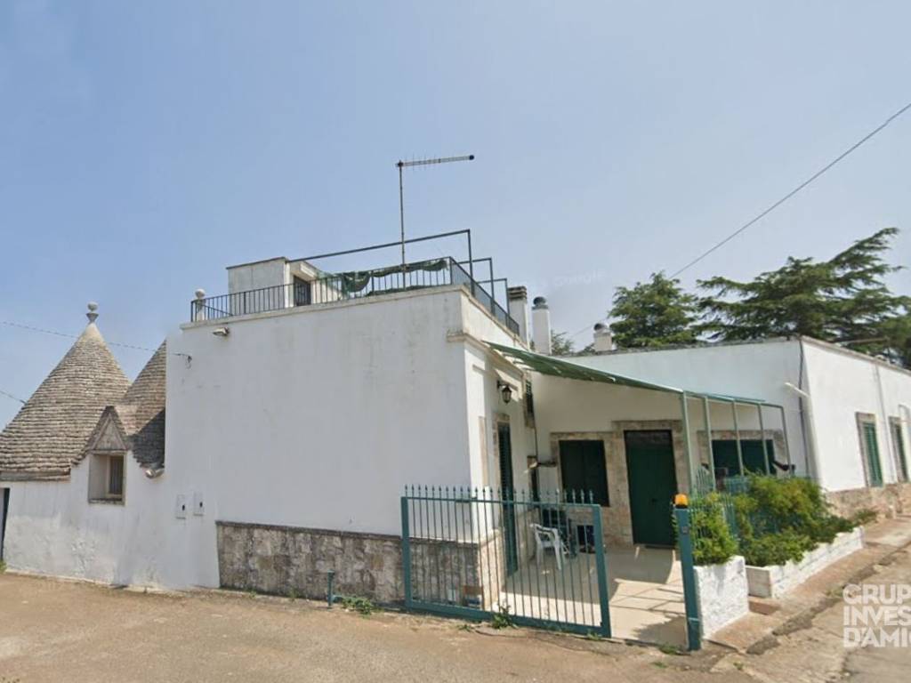 casa indipendente in vendita a Cisternino