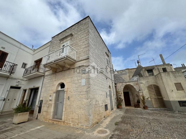 casa indipendente in vendita a Cisternino in zona Casalini