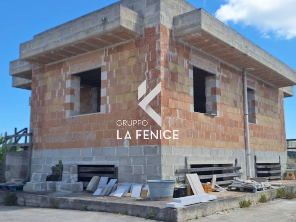 casa indipendente in vendita a Cisternino in zona Marinelli