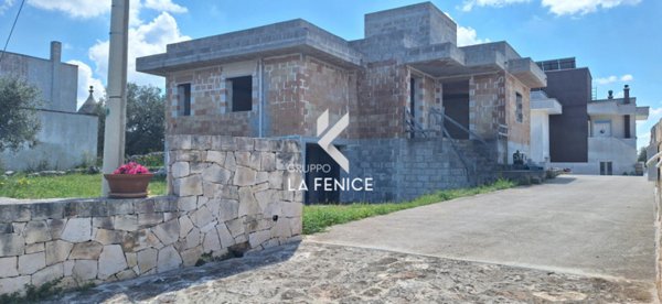 casa indipendente in vendita a Cisternino in zona Marinelli