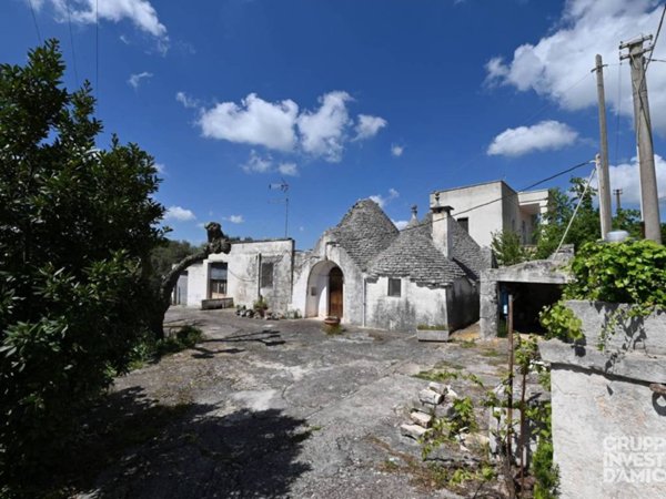 casa indipendente in vendita a Cisternino