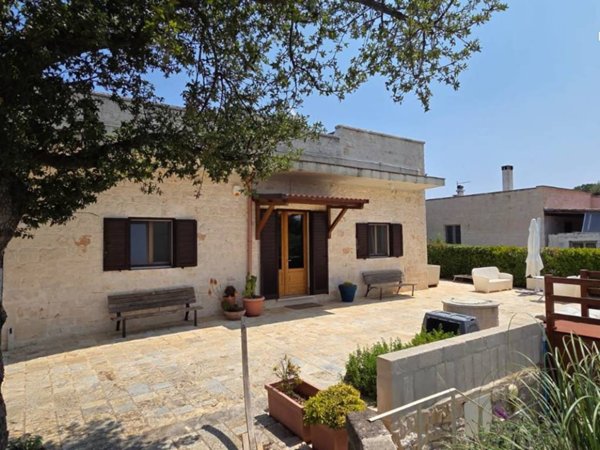 villa in vendita a Cisternino in zona Casalini