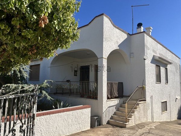 casa indipendente in vendita a Cisternino