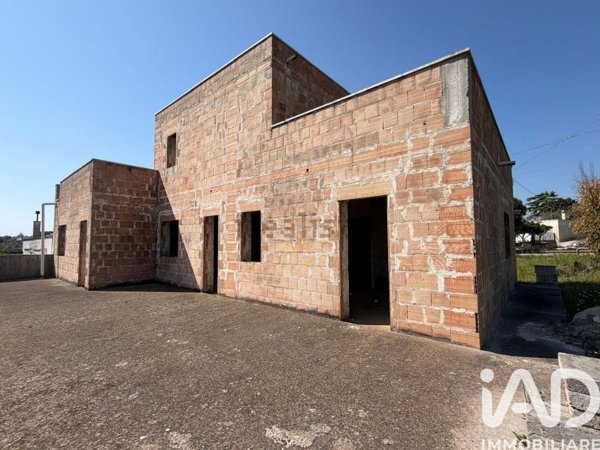 casa indipendente in vendita a Cisternino