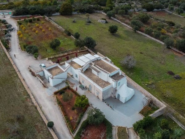 casa indipendente in vendita a Cisternino in zona Marinelli
