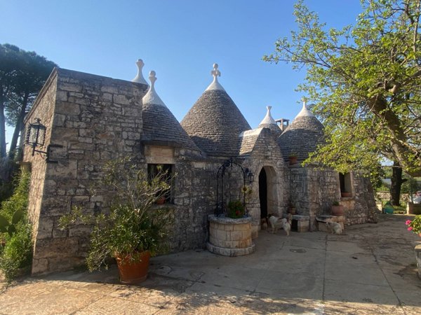 casa indipendente in vendita a Cisternino in zona Sisto