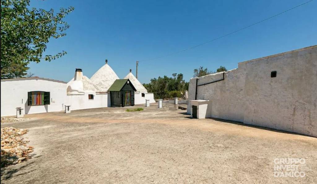 casa indipendente in vendita a Cisternino