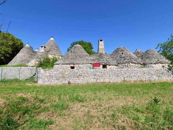 casa indipendente in vendita a Cisternino in zona Sisto