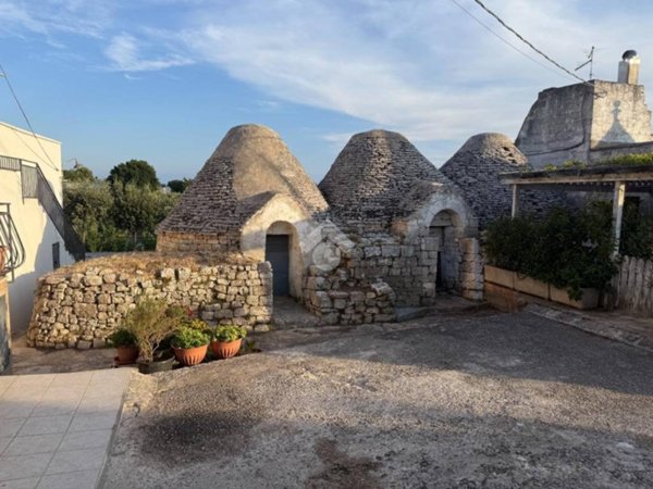 casa indipendente in vendita a Cisternino in zona Marinelli