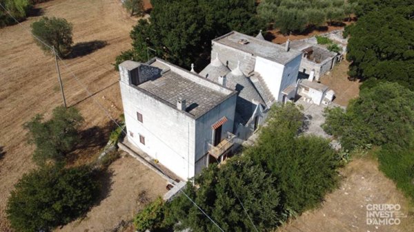 casa indipendente in vendita a Cisternino