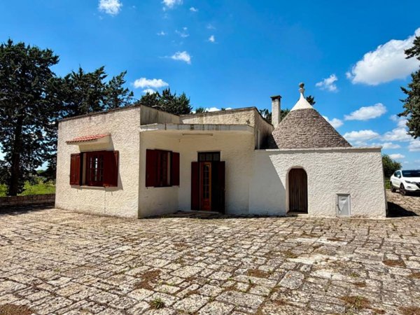 casa indipendente in vendita a Cisternino