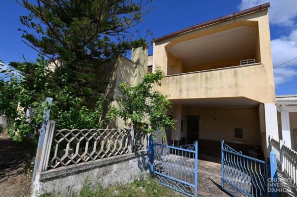 casa indipendente in vendita a Cisternino