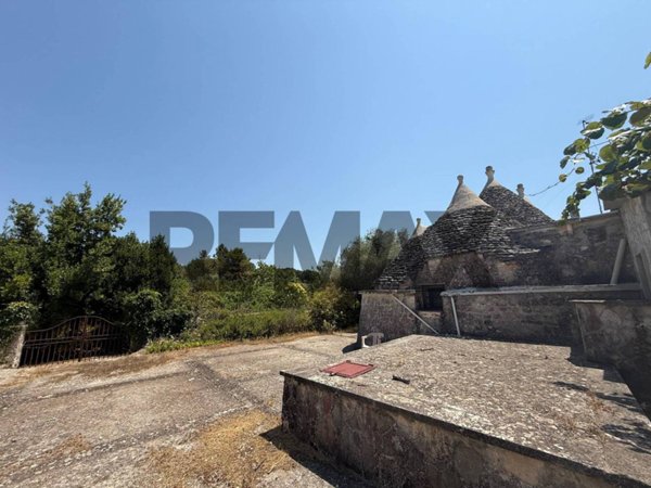 casa indipendente in vendita a Cisternino
