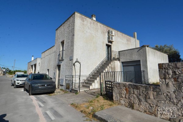 casa indipendente in vendita a Cisternino in zona Marinelli