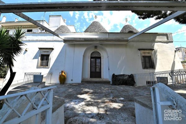 casa indipendente in vendita a Cisternino