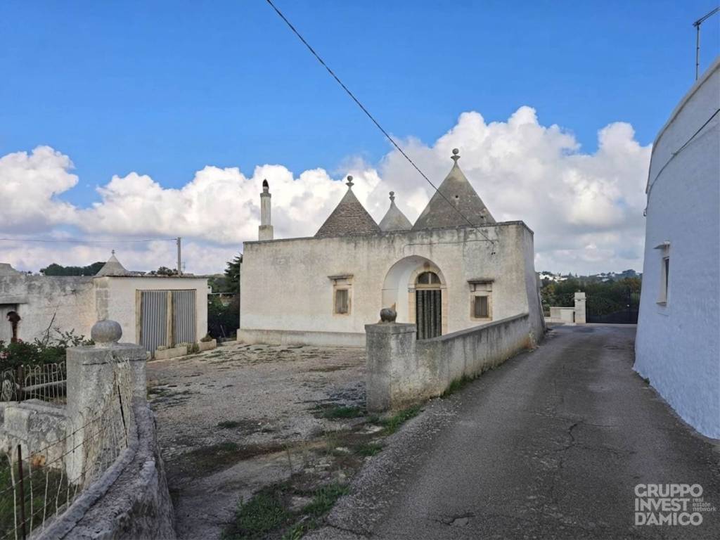 casa indipendente in vendita a Cisternino