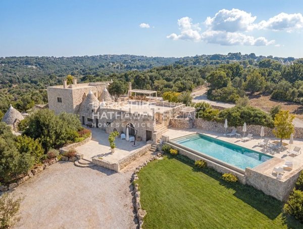 casa indipendente in vendita a Cisternino