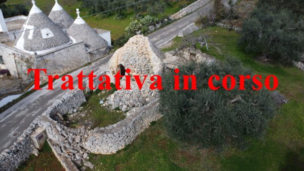 casa indipendente in vendita a Cisternino