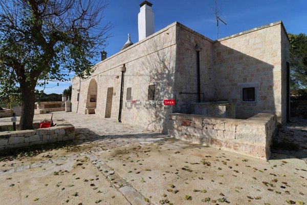 casale in vendita a Cisternino