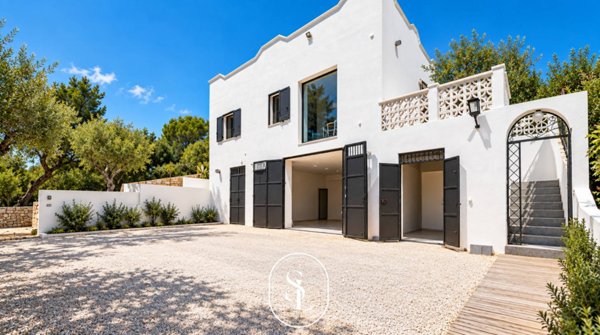 casa indipendente in vendita a Cisternino
