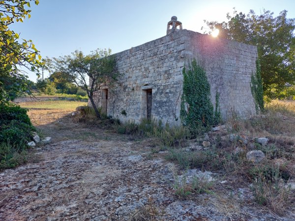 casa indipendente in vendita a Cisternino
