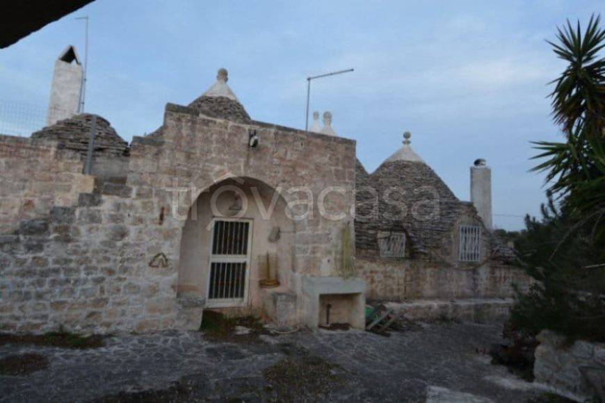 casa indipendente in vendita a Cisternino