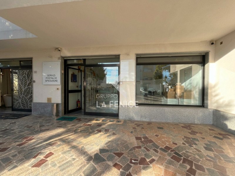 attivita commerciale in vendita a Cisternino