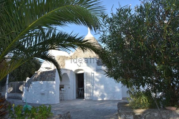 casa indipendente in vendita a Cisternino