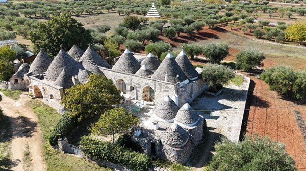 casale in vendita a Cisternino in zona Sisto