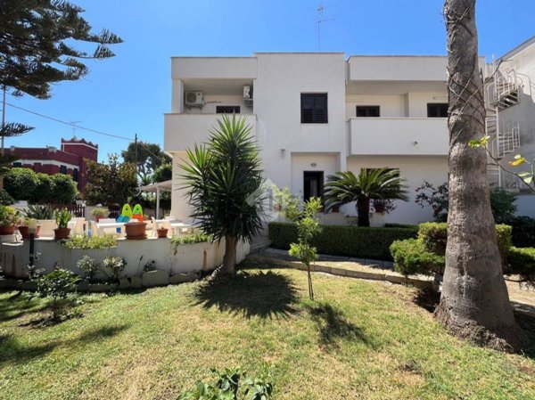 casa indipendente in vendita ad Erchie