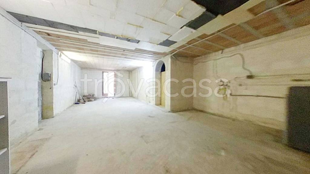 casa indipendente in vendita a Fasano