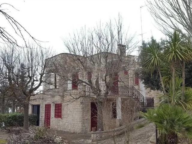 casa indipendente in vendita a Fasano in zona Savelletri
