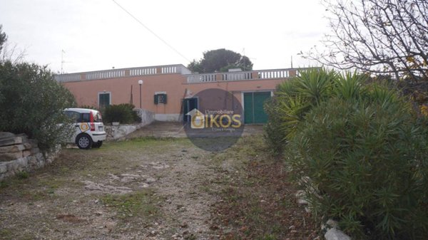 casa indipendente in vendita a Fasano in zona Canale di Pirro