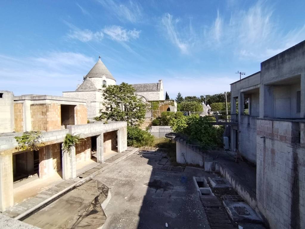 casa indipendente in vendita a Fasano in zona Laureto