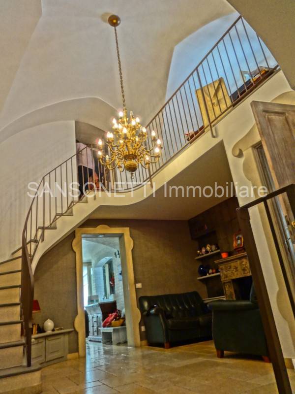 intera palazzina in vendita a Fasano
