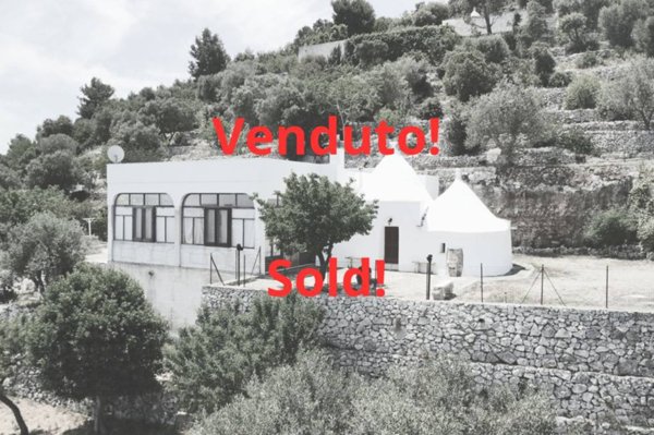 casa indipendente in vendita a Fasano